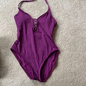 La Blanca purple one piece swimsuit size 4 halter